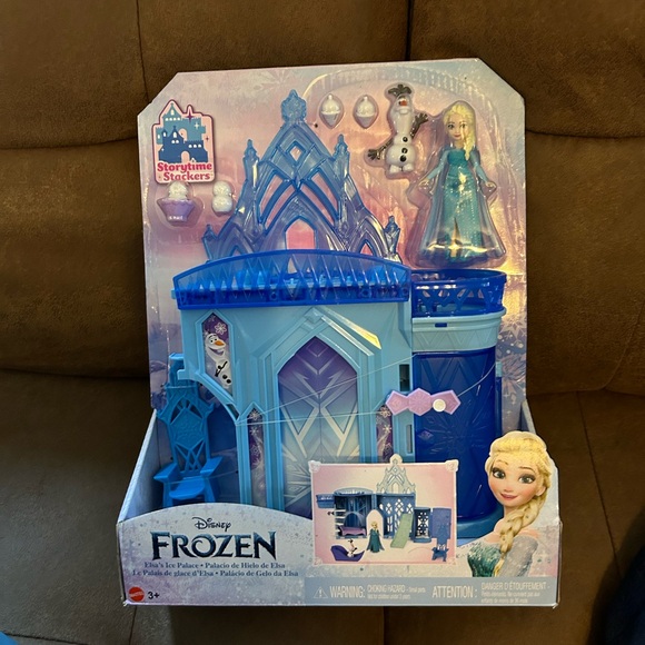 Disney Frozen❄️Storytime Stackers Elsa's Ice❄️Palace Set w Small Doll - Picture 2 of 9